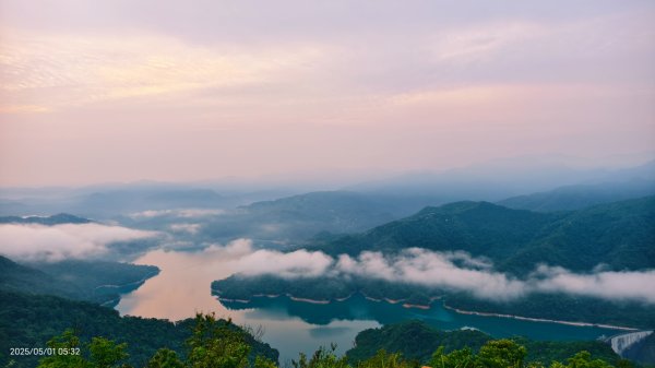 翡翠水庫壩頂 #火燒雲雲海 #日出雲海 #鱷魚島 #藍腹鷴 4/292773779