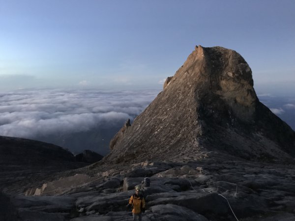二遊馬來西亞神山京那巴魯4095m