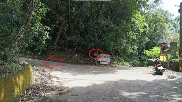 2025 0929 馬那邦山 - 天然湖 登山口2898145