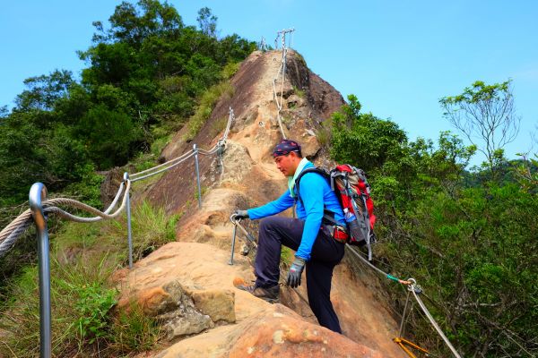 手腳並用..五寮尖山350619