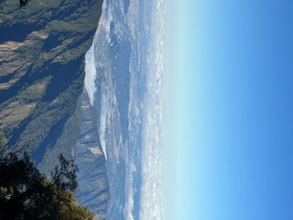 大雪山230林道沿雪霸界稜下百川山出雪山坑探勘 2022.12.111949602