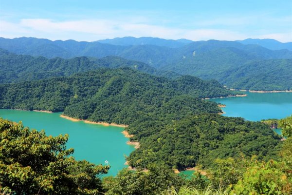 〔石碇〕鱷魚島🐊🐊🐊，晴空萬里下的萌萌淡碇鱷   最美。石碇 千島湖 土虱頭  永安景觀步道2213347