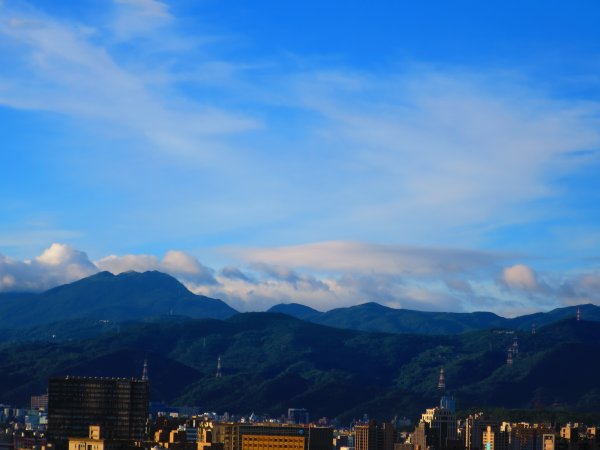 輕鬆的賞月步道:登虎山賞夕陽霞光及明月675103