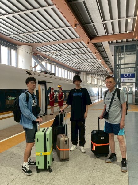 高鐵山西大同南站至北京清河站、北京胡同2842132