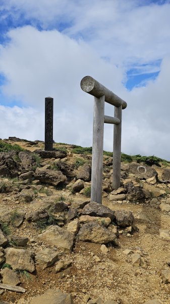 240810-藏王西端連峰熊野岳、馬之背、五色岳（御釜）、刈田岳縱走。美美兔第一次海外走山。2603740