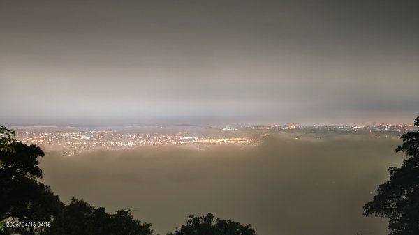 #陽明山 #琉璃光 #紅斑蛇 #新店四十份 #雲瀑 #翡翠水庫壩頂 #日出 #雲海 4/16&183037611