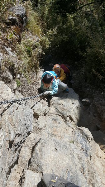 阿興阿賢勇闖巨石陣(玉山前峰)534763