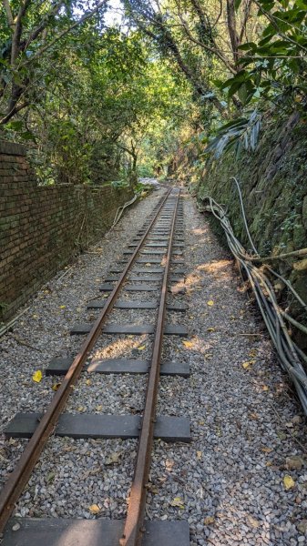 113.08.03一線天石頭路-三層橋-黃金神社之旅2564443