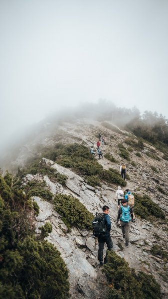 南橫百岳—關山嶺山2383966