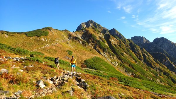 走在上帝翻落的調色盤上日本劍岳與立山連峰的山遊記2954062