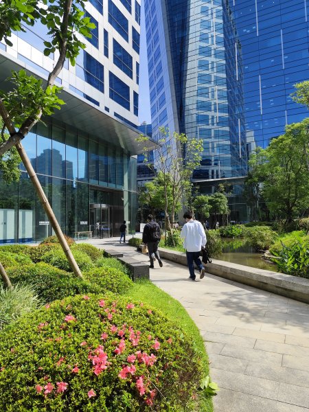 宏匯瑞光廣場、大港墘公園、基隆廟口夜市、基隆港高空煙火秀2796409