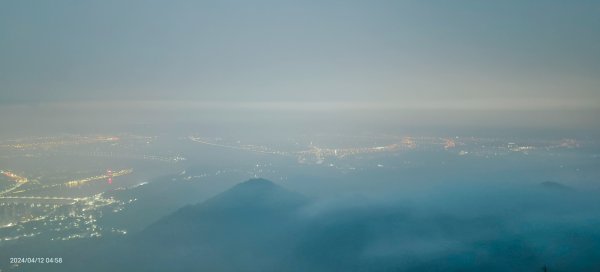 晨霧瀰漫的觀音山2476159