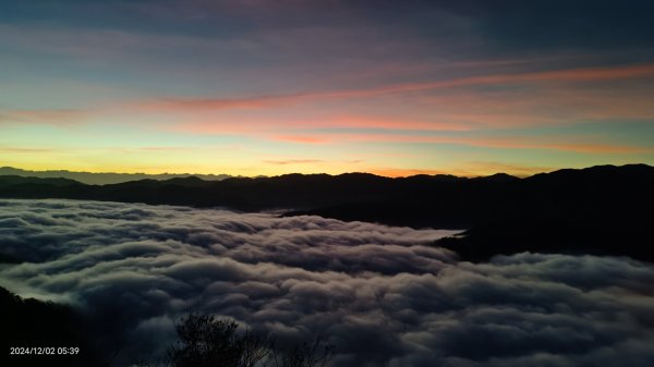 跟著雲海達人山友追雲趣 #翡翠水庫壩頂 #日出雲海 #火燒雲 12/22658616