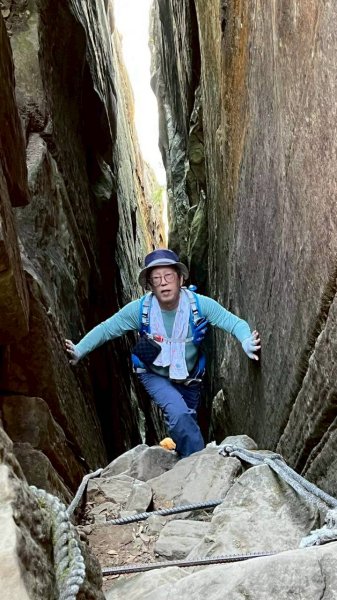 🌈1/4(日)來趣梅嶺~竹子尖山-獵鷹尖-一線天~梅子雞風味餐✨FB：熊熊趴爬走🌈2976860