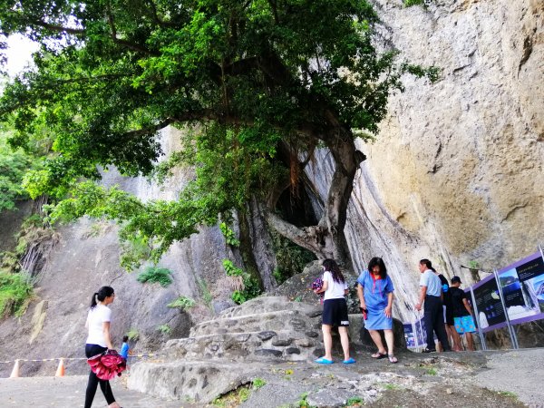 台灣最早的史前文化遺址。 八仙洞風景區734755