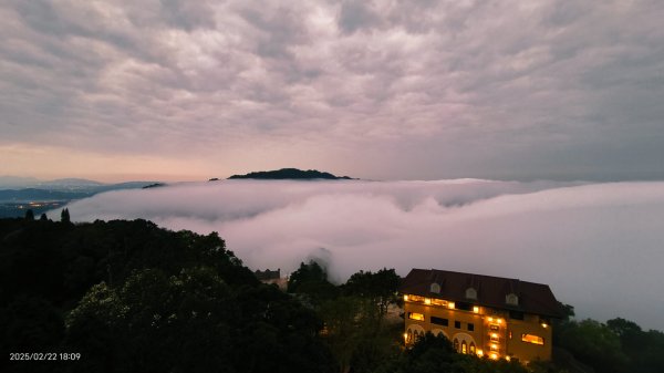 苗栗大湖 #薑麻園 #雲洞山莊 #琉璃光 #雲海 #雲瀑 2/222718339