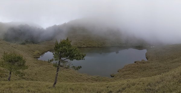 白石安東軍高山湖泊草原，空靈幽靜。1756746