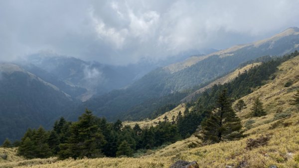 合歡北峰。時晴時霧時雲雨1481412