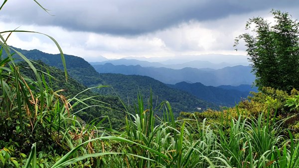 平溪中央尖山，慈恩嶺，東勢格越嶺古道，石碇鱷魚島，南港白匏湖，橫科彈藥庫舊址1751643