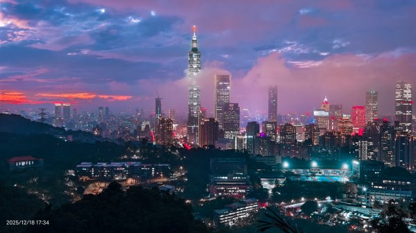 #天空之城 #穿雲箭 #虎山峰 #夕陽 #火燒雲 #夜景 #101大樓 12/182964770