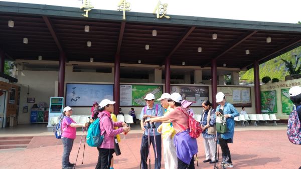 【高雄佛陀紀念館】107年4月29日愛行者北歐式健走月健走活動321826