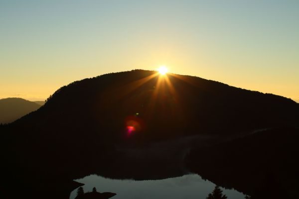 翠峰湖觀景台的日出231858