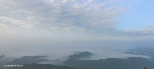 二格山差強人意的藍天雲海+流瀑 8/10&11十三股山+雲海山2244056