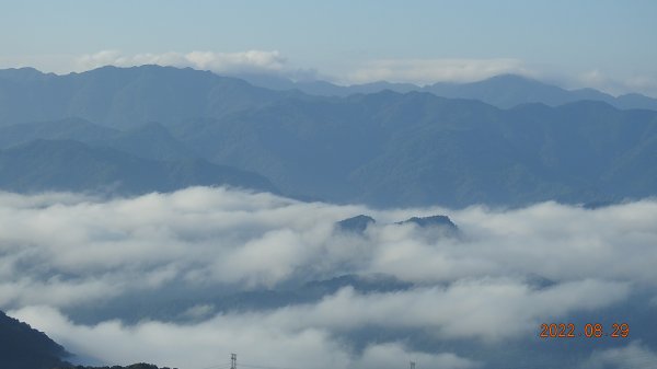 石碇二格山雲海流瀑+十三股山(永安社區)+獵狸尖(梅樹嶺山706M)8/271824908