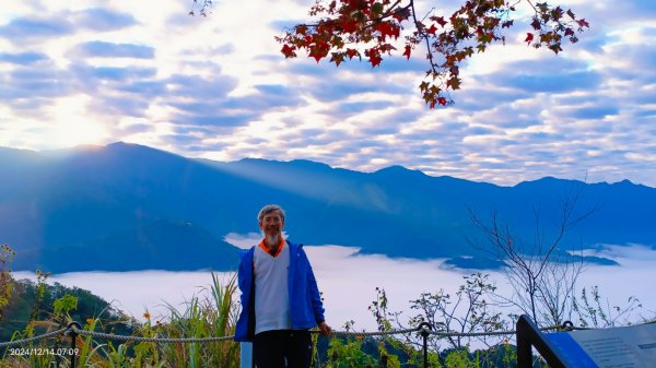 二訪馬拉邦山，解鎖 #琉璃光雲海 #日出雲海  #血月 #斜射光 #楓葉紅了！2668558