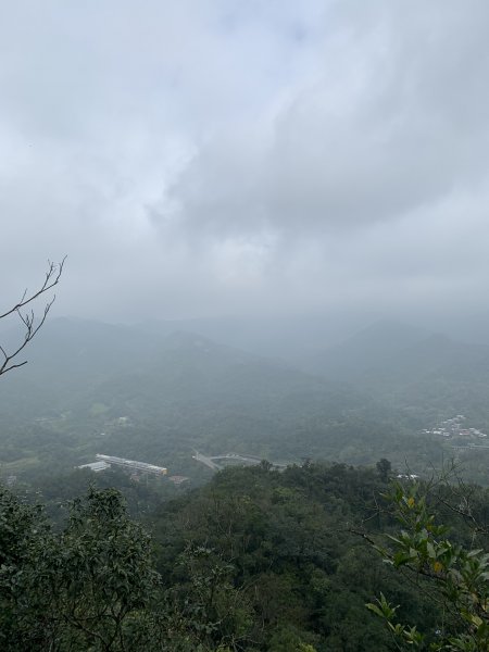 孝子山、慈母峰及普陀山860510