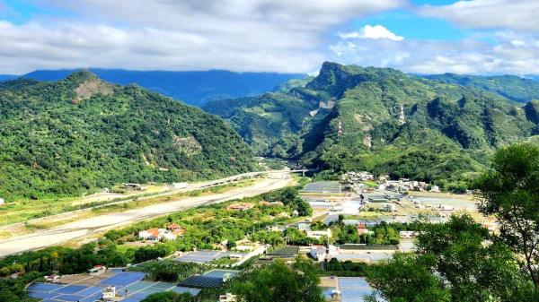 苗栗出雲古道（法雲寺步道，出礦坑古道）