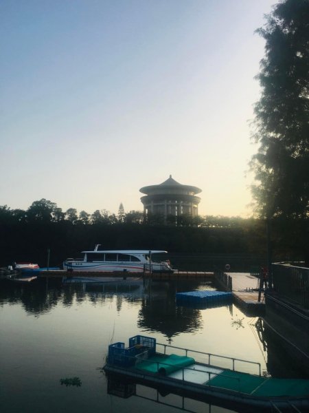 峨嵋環湖步道o走 峨嵋環湖步道、湖光山色、夕陽餘暉、吊橋遊艇、碼頭漁家1924403