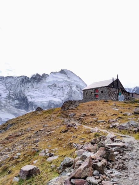 瑞士馬特杭峰的右臉：Schönbielhütte 步道2633655