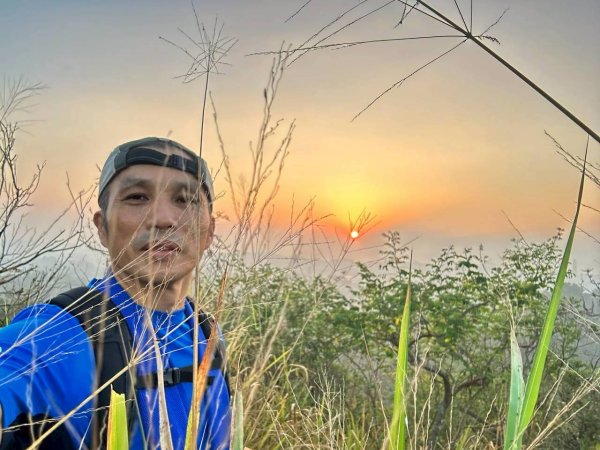 20251213 高雄觀音山15連峰🤔一直走不回頭繞2961519