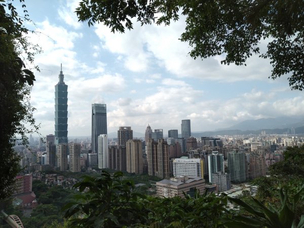 四獸山=象+豹+虎+獅1070463