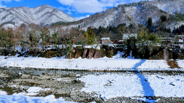 冬日的祈禱合掌村2981195