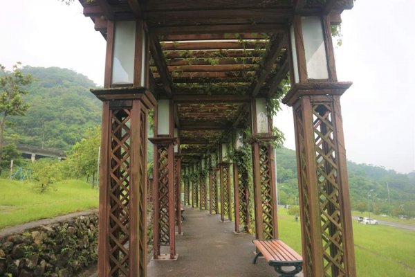 小百岳NO.14 深坑土庫岳。更寮古道 山豬窟尖，小南港山，南港山水綠生態公園2258393