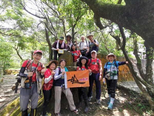 「內湖三尖」內湖人氣極佳的三座郊山：、忠勇山、鯉魚山及圓覺尖2369002