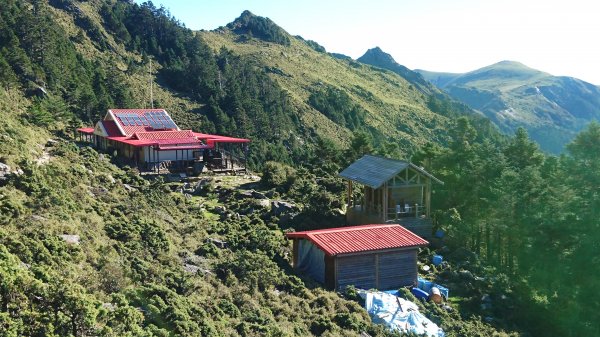 【新聞】誰說嘉明湖步道山屋床位難抽? 避免投機抽山屋床位，臺東林管處修改山屋申請規定