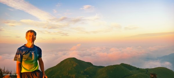 #七星山 #火燒雲 #雲瀑 #雲海 #日出 8/24 & #霧虹 #觀音圈 9/122868299