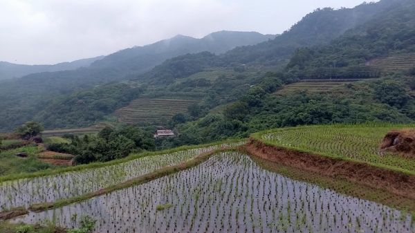 2018.09 青山瀑布步道O形404018