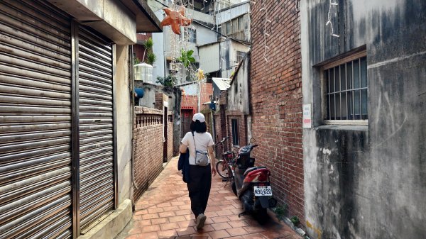 【台灣健行】洛津有夢，歲月留痕：穿梭三百年紅磚與香煙的鹿港絮語3129612
