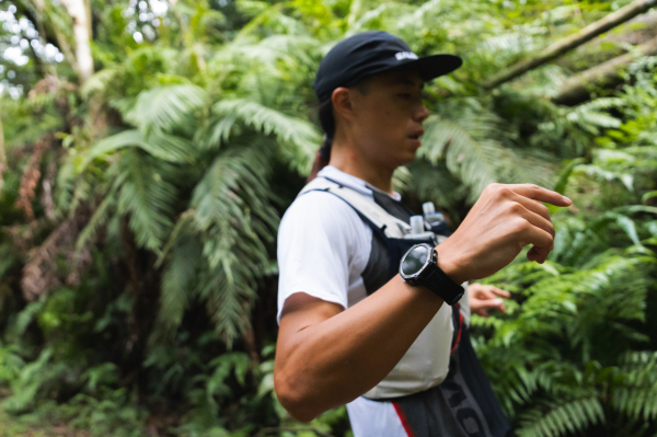 無畏奔馳 — Amazfit T-Rex 3伴越野國手鍾易霖跨越的每個奇異點