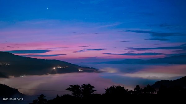 跟著雲海達人山友追雲趣 #獵狸尖 #琉璃光 #雲海 #雲海流瀑 #日出 8/22849436