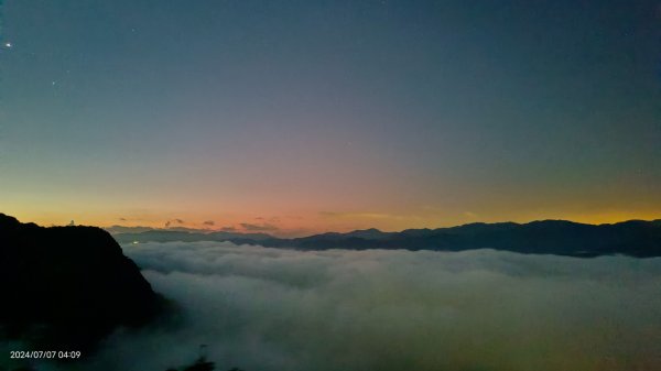 翡翠水庫壩頂星空夜景 #琉璃光雲海 &曙光 #觀音圈 7/72545299