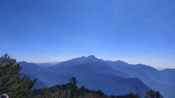 搭車很久很顛的百岳菜市場，郡大山望鄉1278609