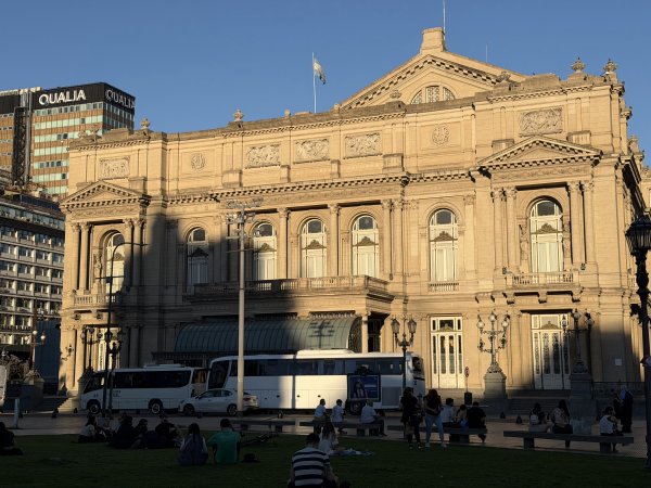 [紐約馬之行-61] 2025_1114 哥倫布劇院2954371