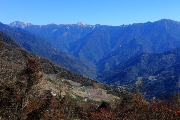 三角峰封面