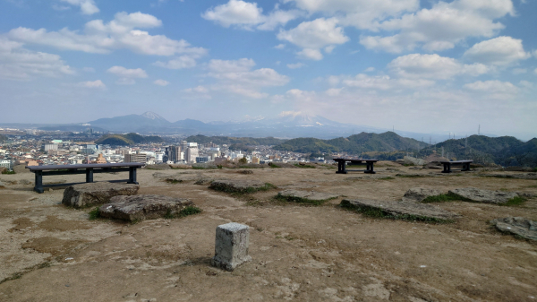 擁有360度山海美景的米子城(湊山90m)