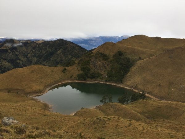 中央山脈最高的美麗湖泊七彩湖570330